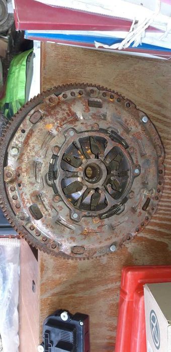 Комплект зчеплення (демфер, маховик) Школа Октавия А5, 1.8 TSI, 2012