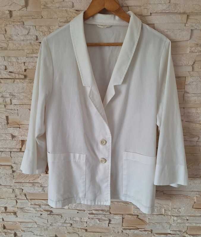 Biała marynarka żakiet z kieszeniami 40 classy lekki letni oversize