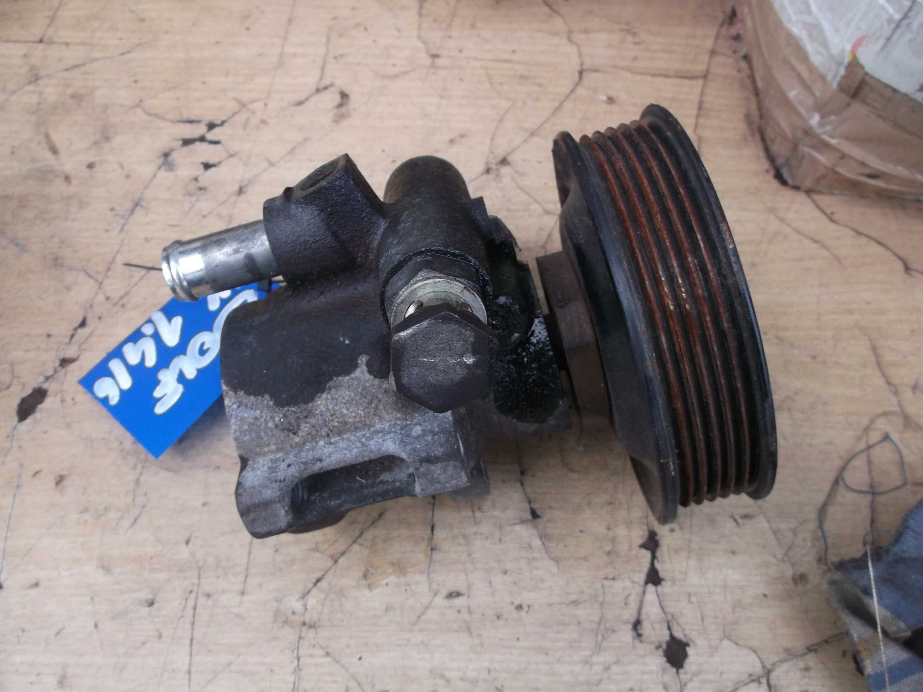pompa wspomagania alternator golf IV 1,4 16V z niemiec