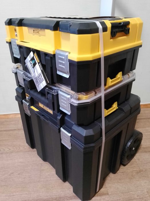 Комплект ящиків DeWALT DWST83411-1