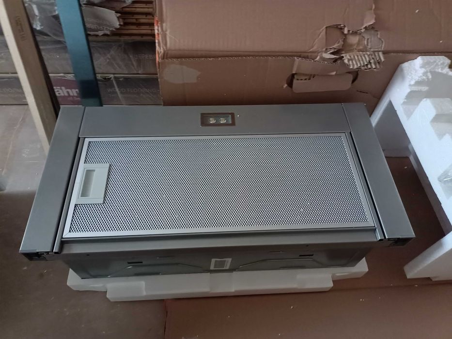 Витяжка телескопічна 60-a Bosch DFM064W54