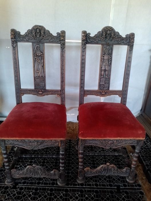 Sprzedam stylowe krzesła