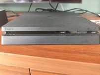 Ps4 1 tb + 2 pady i gry