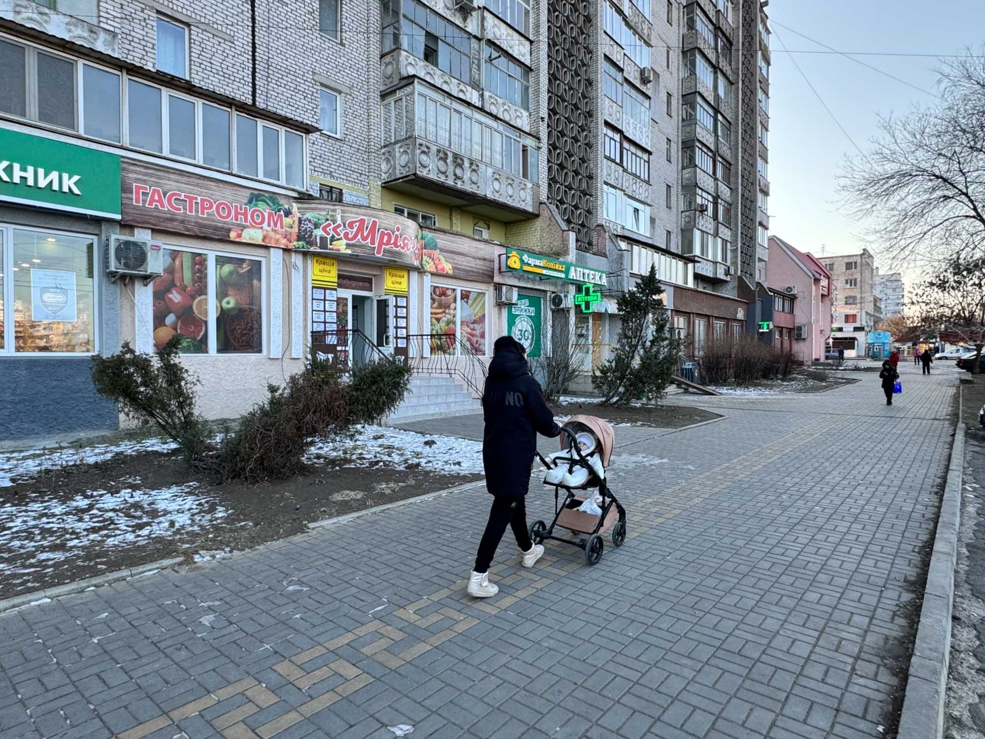 Мкрн Північний Архітектора Старова 116 кв.м. фасад прохідняк
