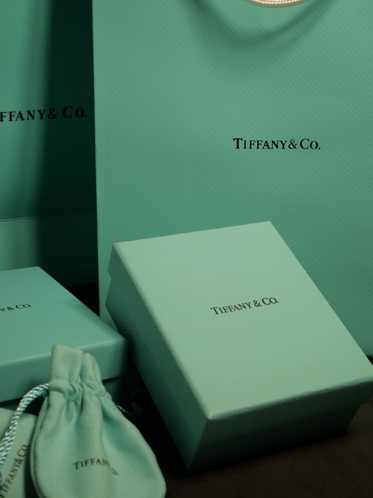 Золотой крестик в стиле Tiffany с бриллиантами 1.1 ct.