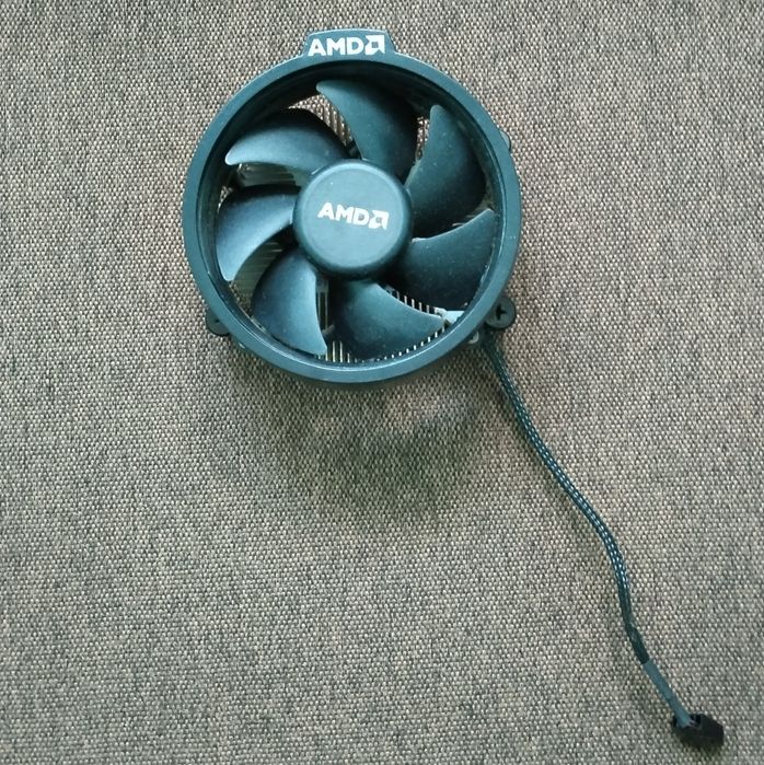 Кулер AMD Wraith Stealth