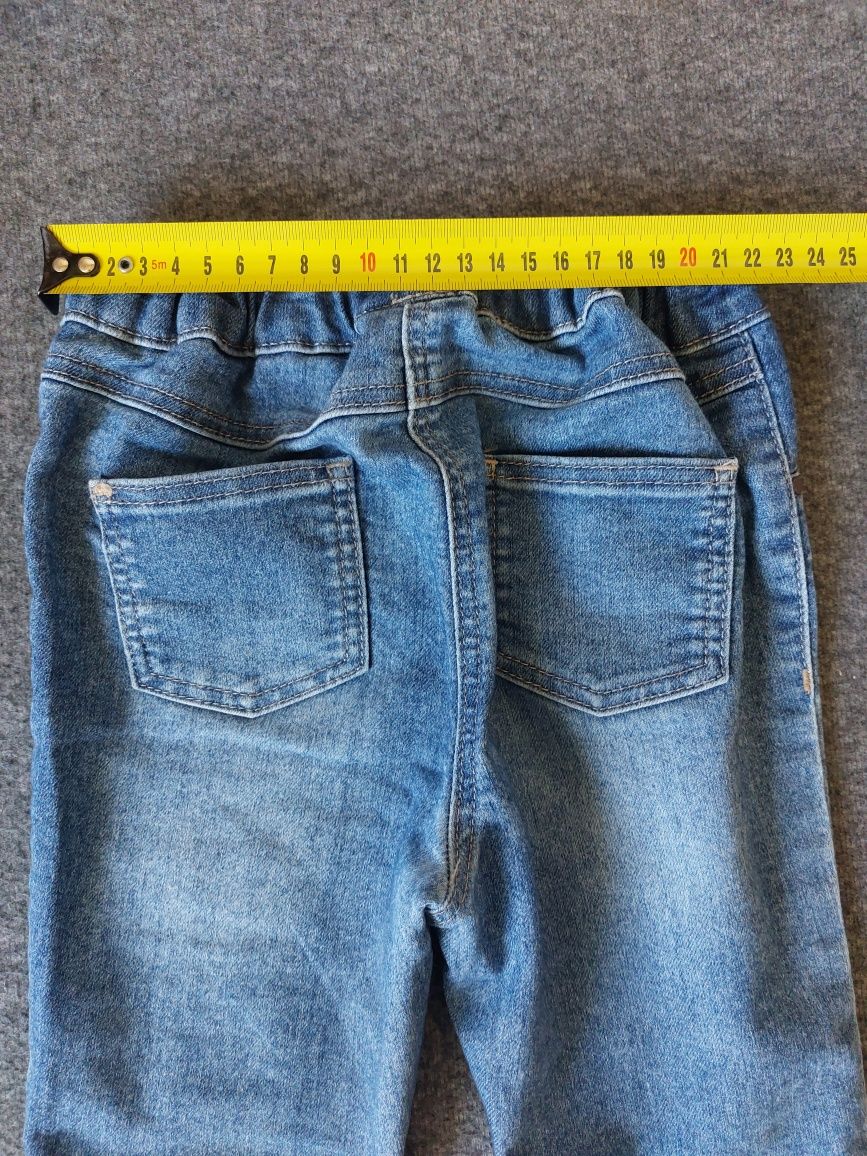 Spodnie jeansowe z gumką w pasie r. 110