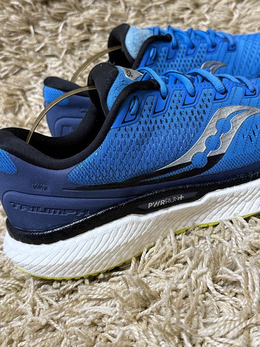 Кроссовки Saucony rtiumph размер 41