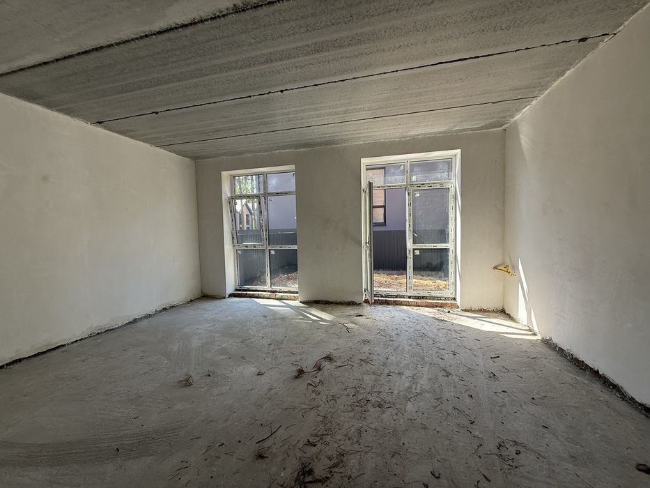 Таунхаус Буча РОЗСТРОЧКА Газ