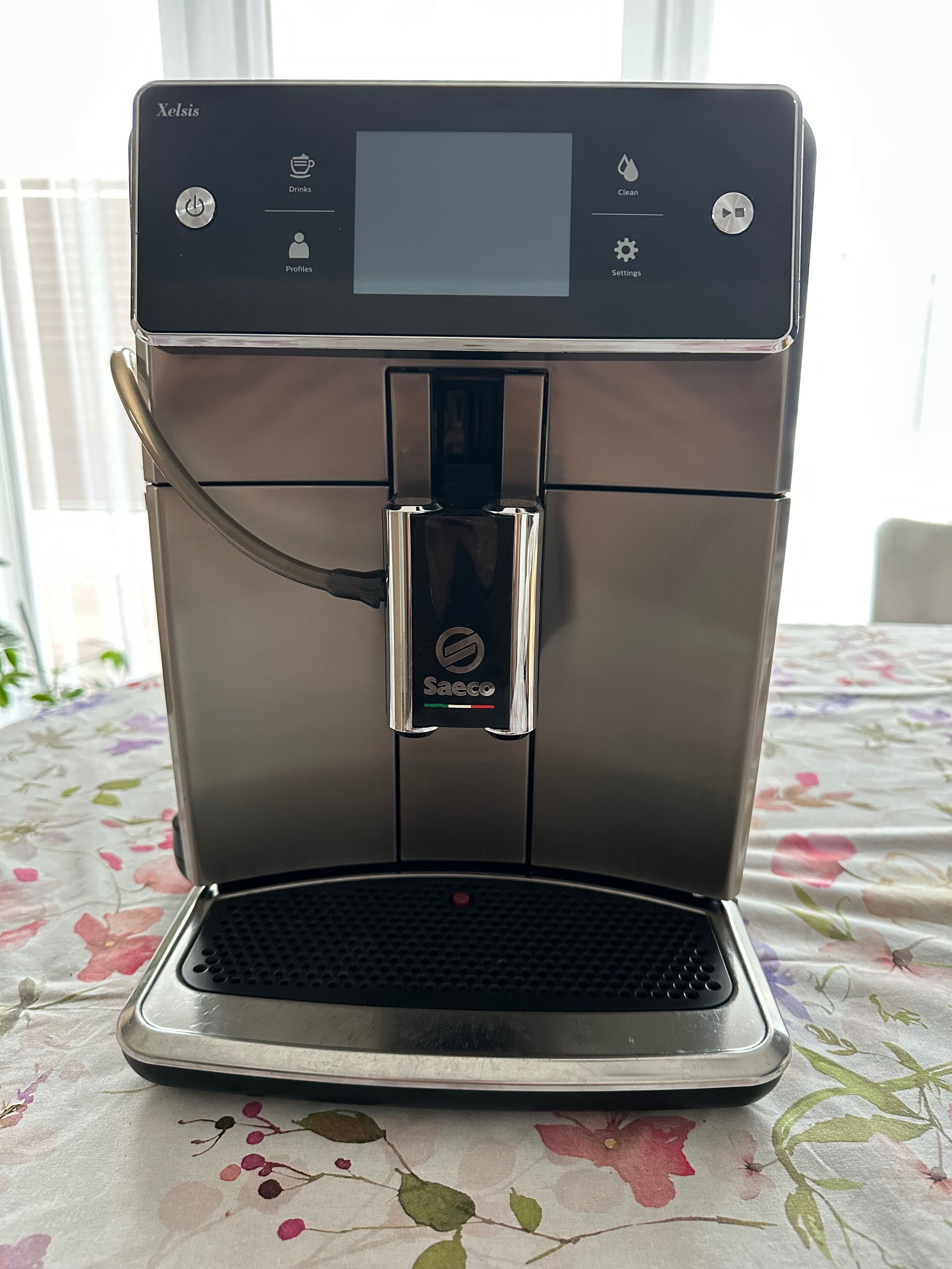 Saeco XelsisSM7685/00Automatyczny ekspres do kawy100% sprawny!!