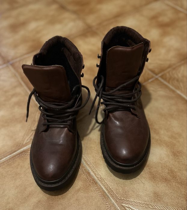 Botas castanhas ZARA