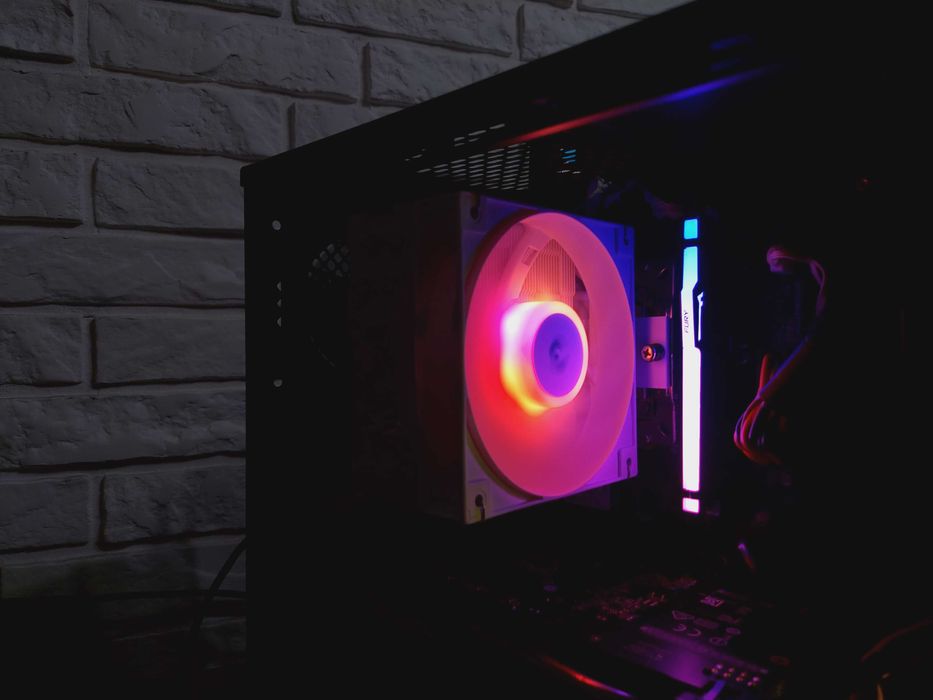 Komputer + Monitor 180Hz|Ryzen 5 7600+DDR5