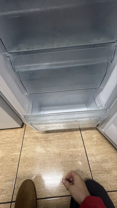 Frigorífico Combinado Daewoo RN-331NPW – Muito Bom Estado!