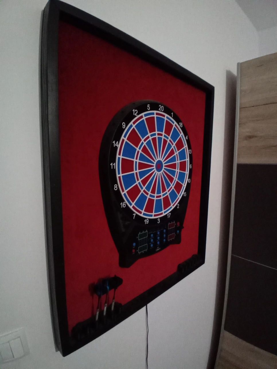 Gra Dart w ramie  obrazu