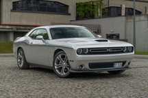 Dodge Challenger 5.7 V8 Hemi+R/T Challenger Zamiana na Łódź lub Kamper