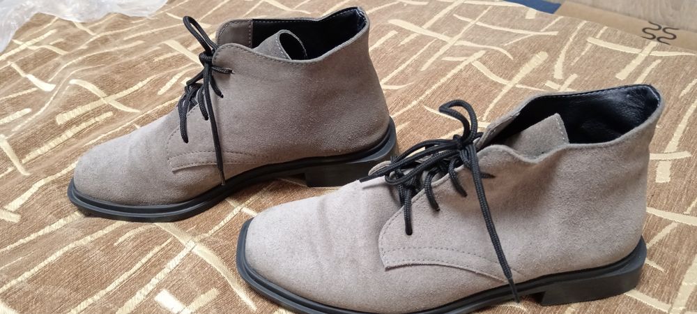 Продам ботінки жіночі весна/осінь.