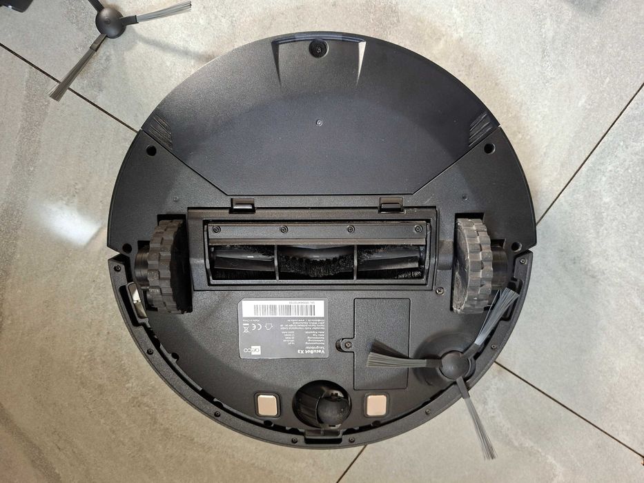 Odkurzacz automatyczny AECO VacuBot X3