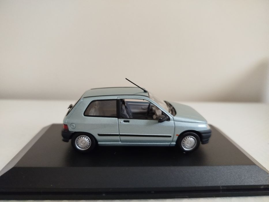 Miniatura Renault Clio 1/43 Nova