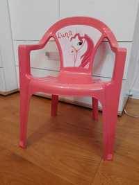 Różowe krzesełko