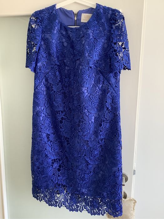 Sukienka polskiej marki SIMPLE idealna na wesele