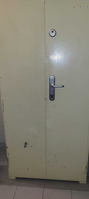 Szafa metalowa/ pancerna na narzędzia/ dokumenty