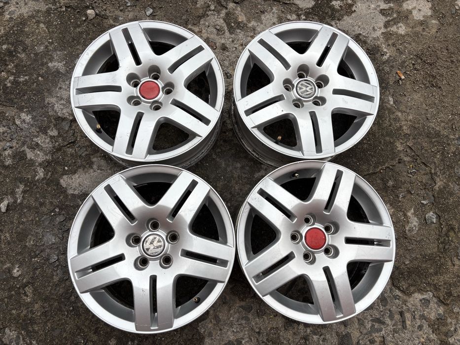 Легкосплавні диски титари R-15/5/100 Original Golf Bora