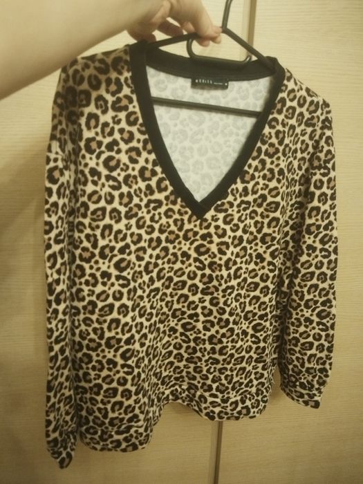 Bluza sweter w panterkę