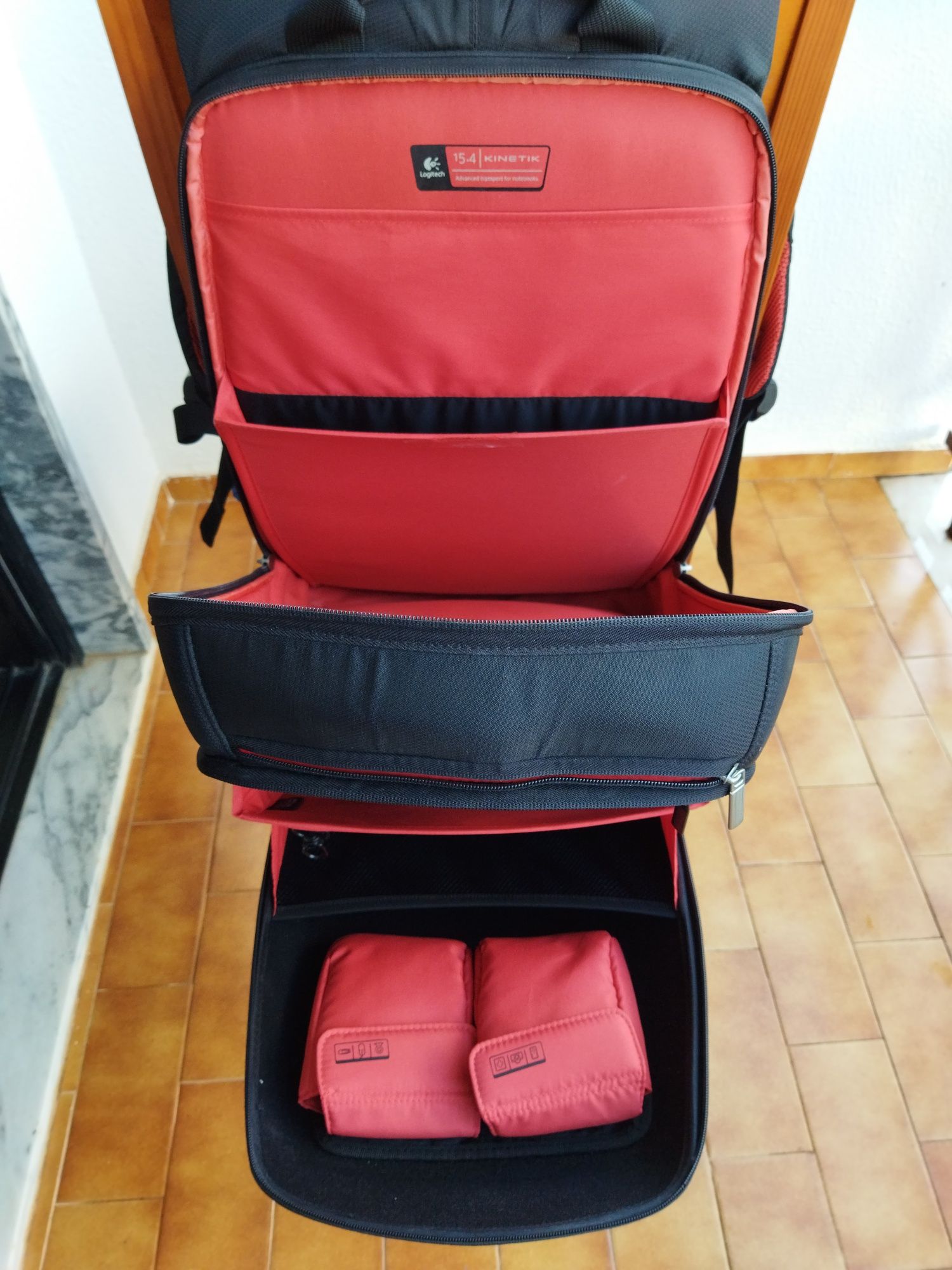 Mochila para portátil Logitech Kinetic