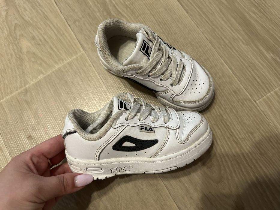 Кросівки Fila, р.25