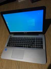 Laptop Asus F555L