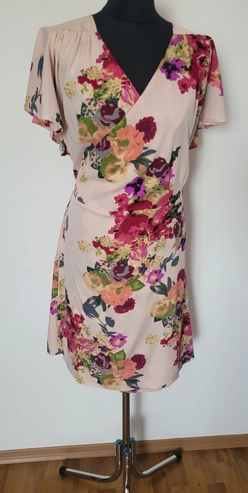 Nowa sukienka koktajlowa wiązana w pasie kwiatowy print plus size