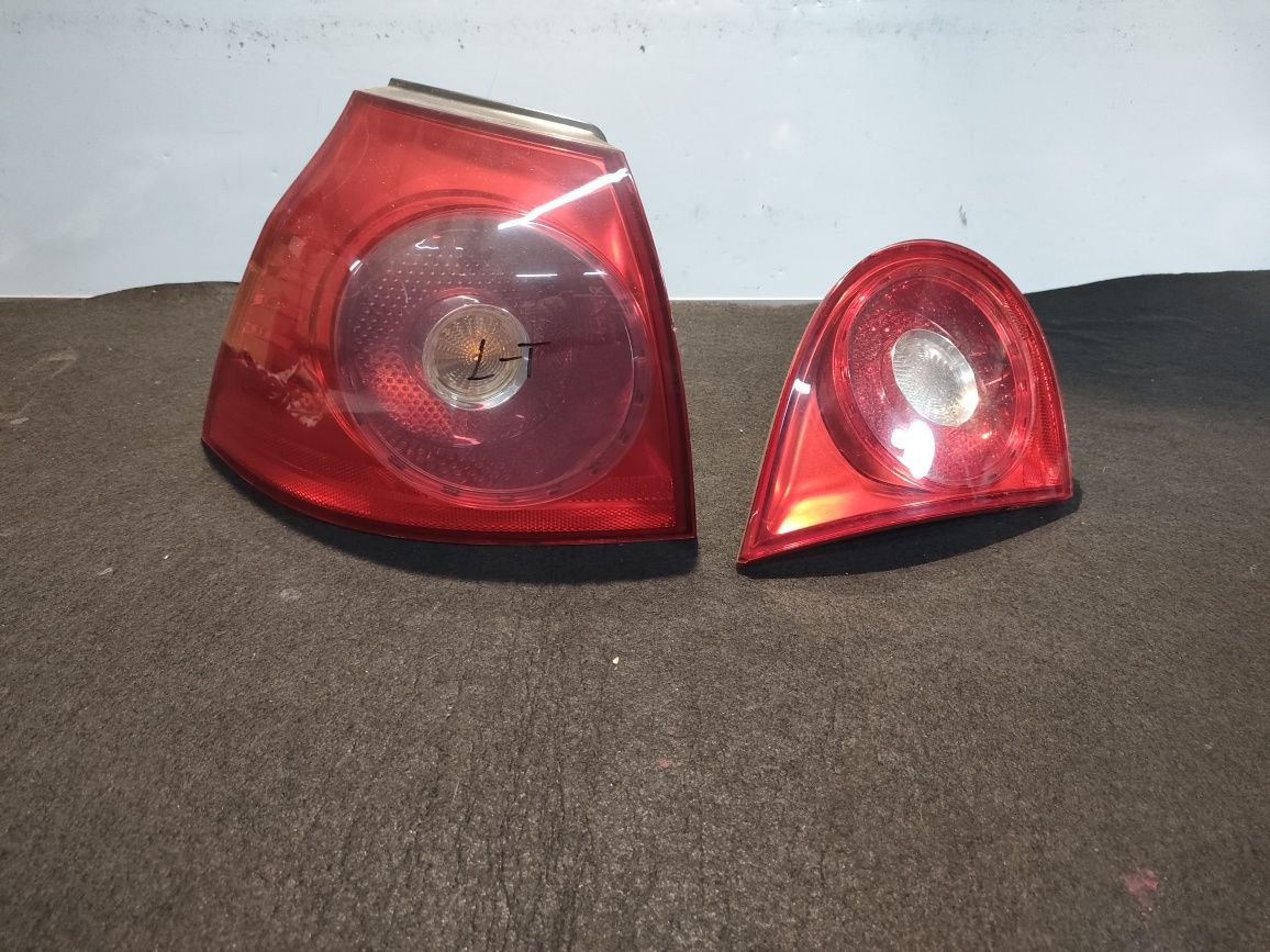 Golf V lampa  lewy tył