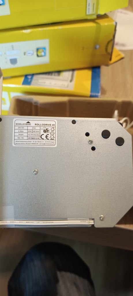 Schellenberg elektryczny zwijacz do rolet ROLLODRIVE 45