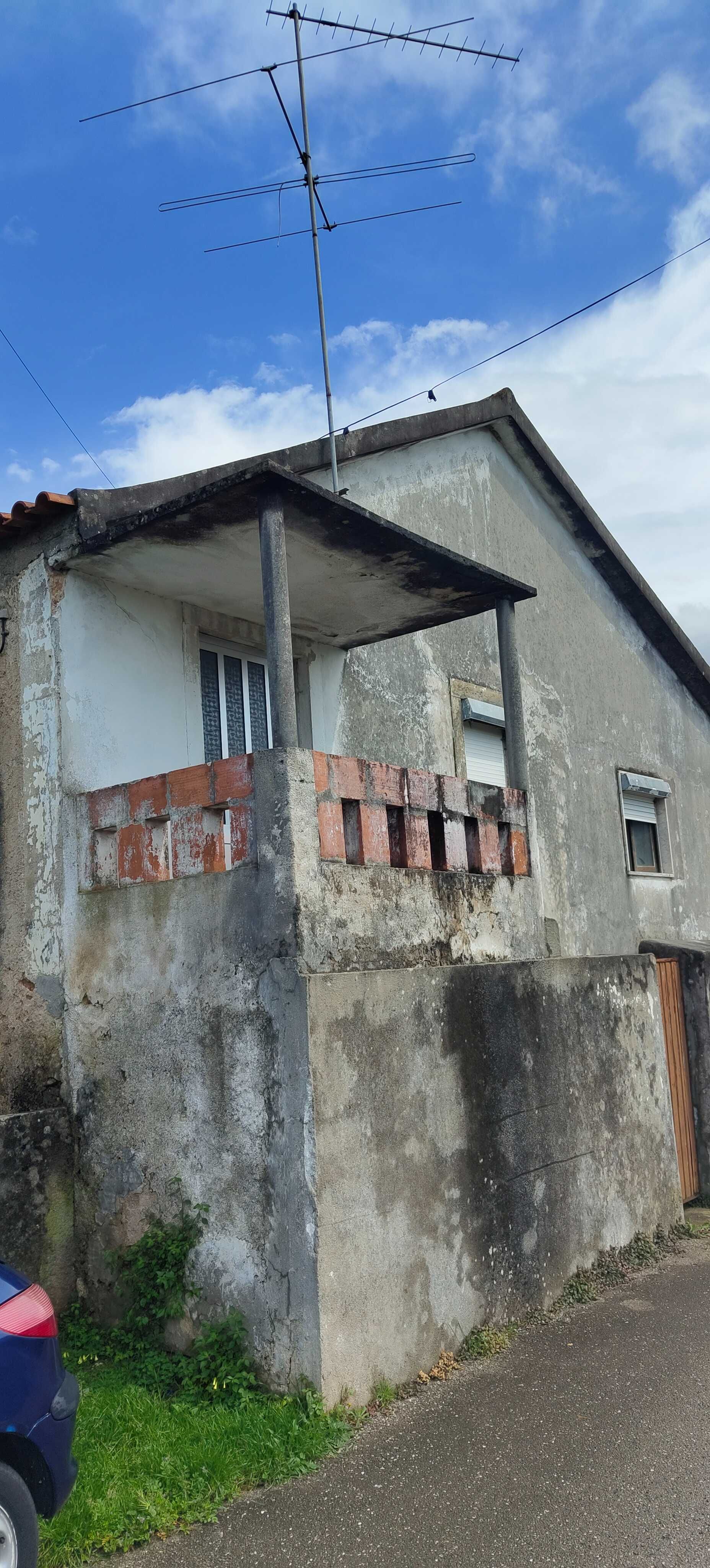Moradia M3/Remodelação!