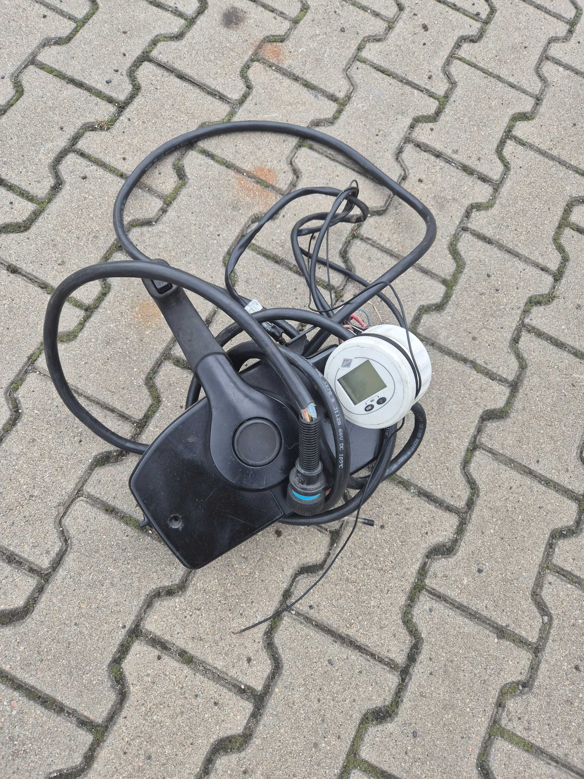 silnik zaburtowy Mercury 40  L manetka multizegar