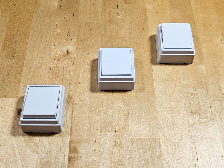 3x Comutador de escada EFAPEL Série 3700 (conj.)