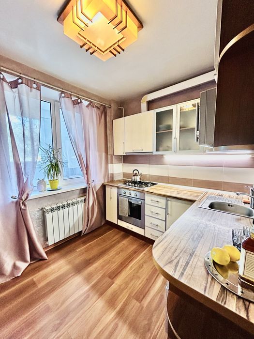 (3) Квартира подобово посуточно Клочковская Центр Зоопарк Культуры 1эт