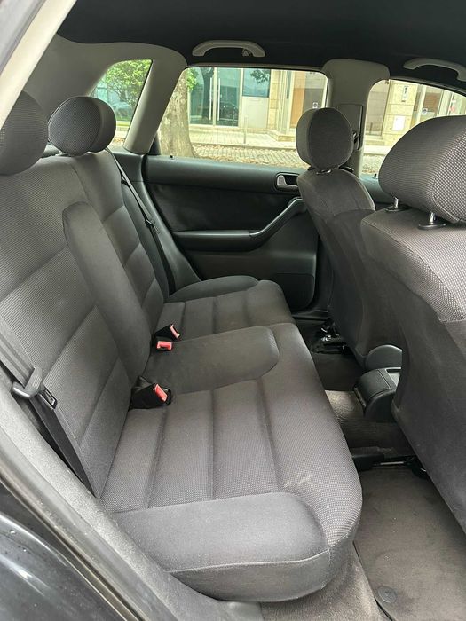 AUDI A3 1.6 Excelente estado