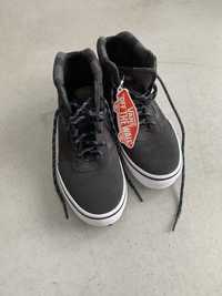 Buty Vans 36.5 Tramki Vans chłopięce