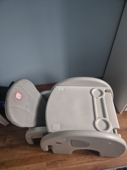 Krzesełko do karmienia Lionello 2w1 stolik i krzeslo5