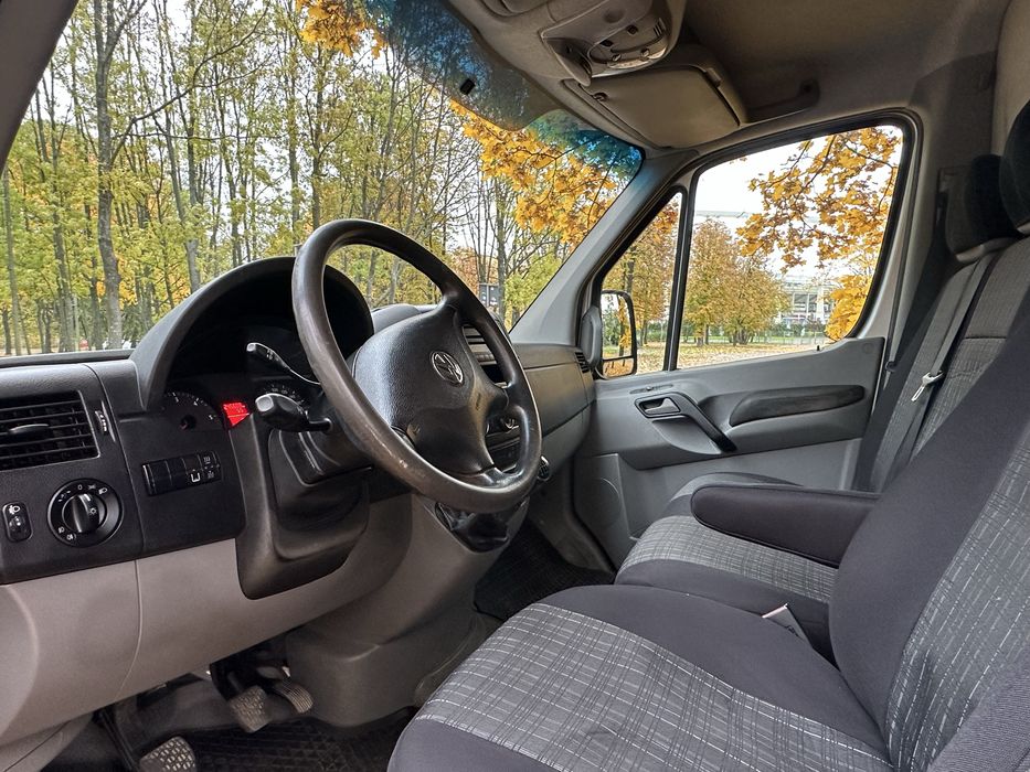 VW Crafter 2,0 TDI L2H2-stan idealny