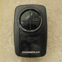 Chamberlain KLIK3U-BK универсальный пульт ДУ воротами