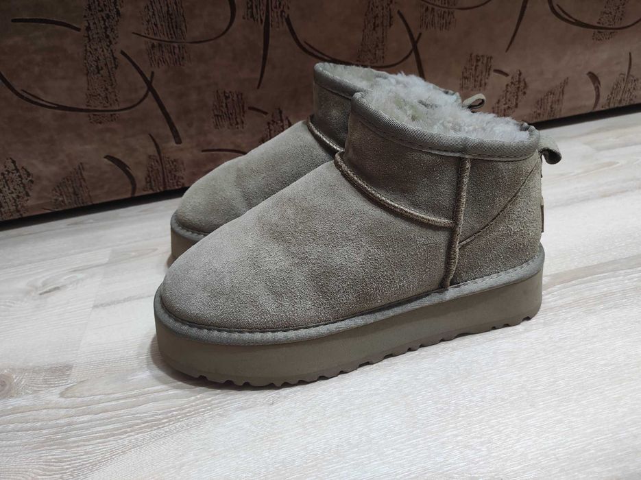 Натуральные угги на высокой подошве, замшевые угги UGG овчина 39 р-р