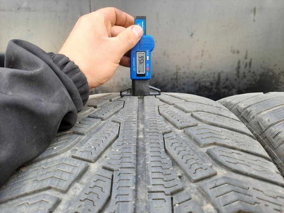 275/45R20 Uniroyal MS Plus 77 SUV XL komplet opon zima 5,3mm nr2223