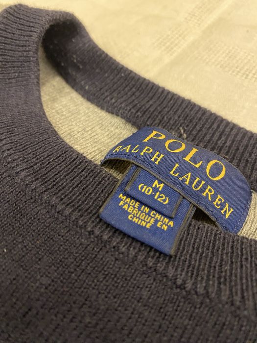 Кофта POLO, розмір М в чудовому стані все дуже гарно прошито.
