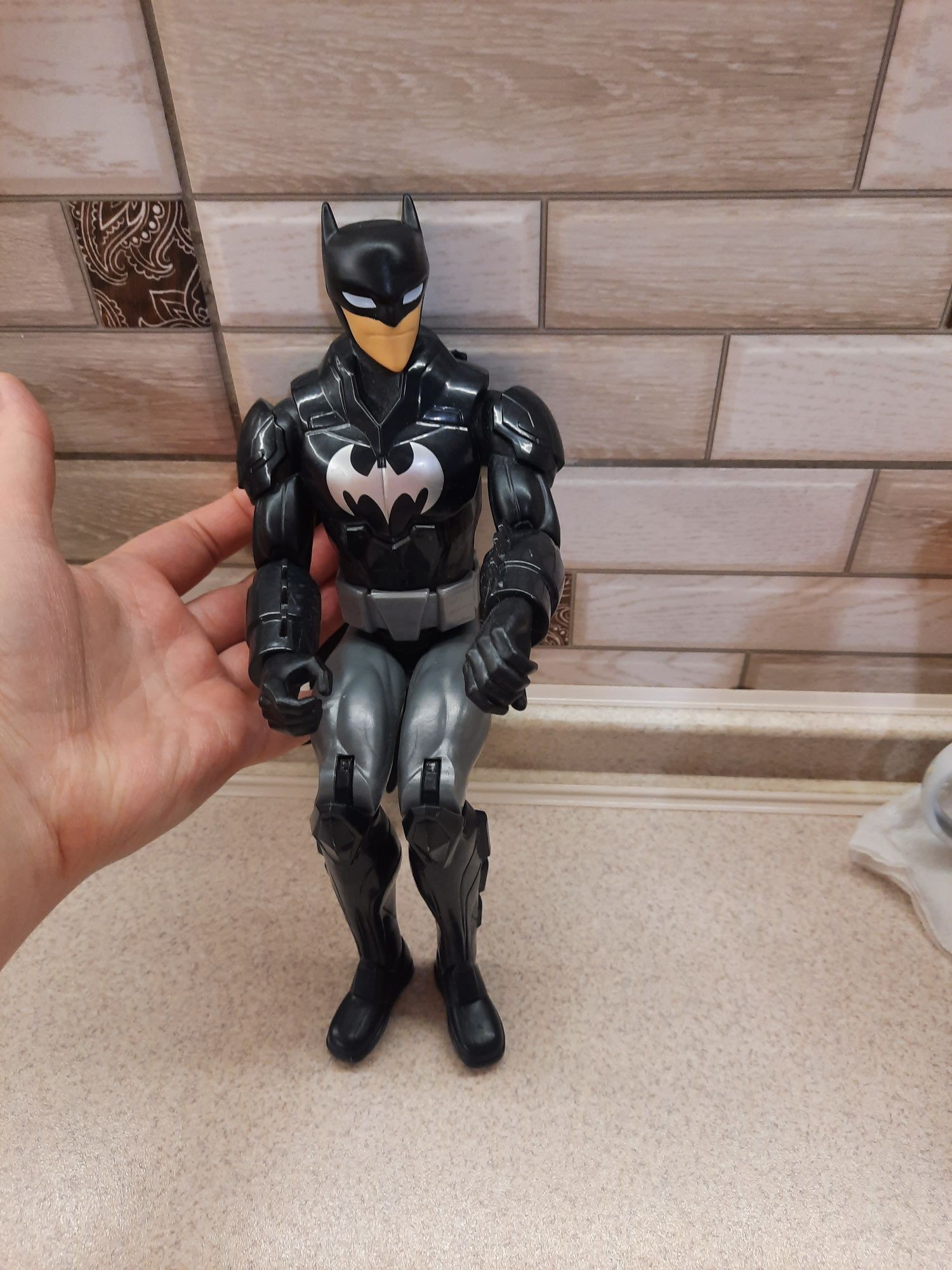 Фігурка Бетмен 30 см від mattel