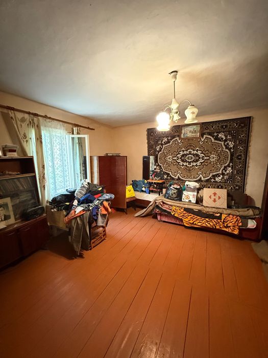 Продаж будинку + земельна ділянка в м. Снятині