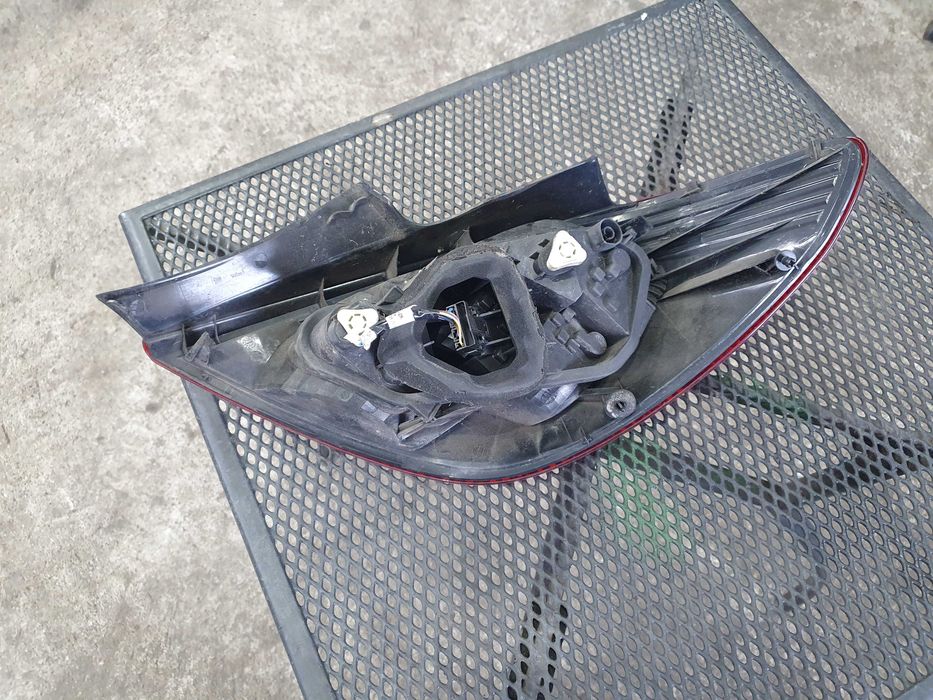 Lampa tył tylna lewa Opel Corsa D 5 drzwi europejska