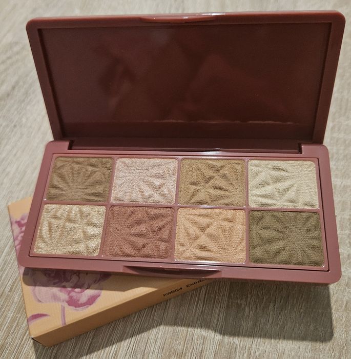 Paleta do makijażu oriflame