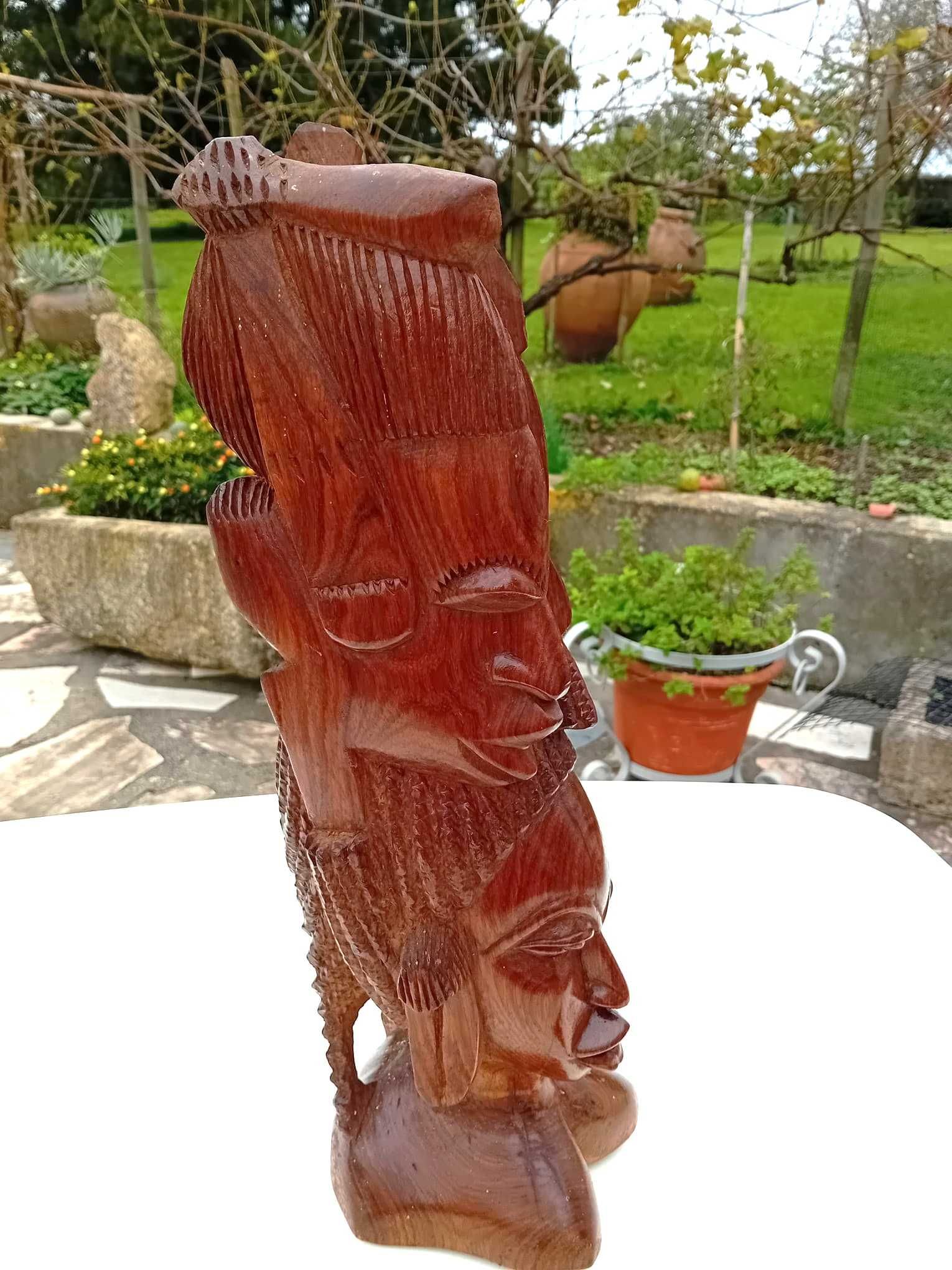 Estátua africana